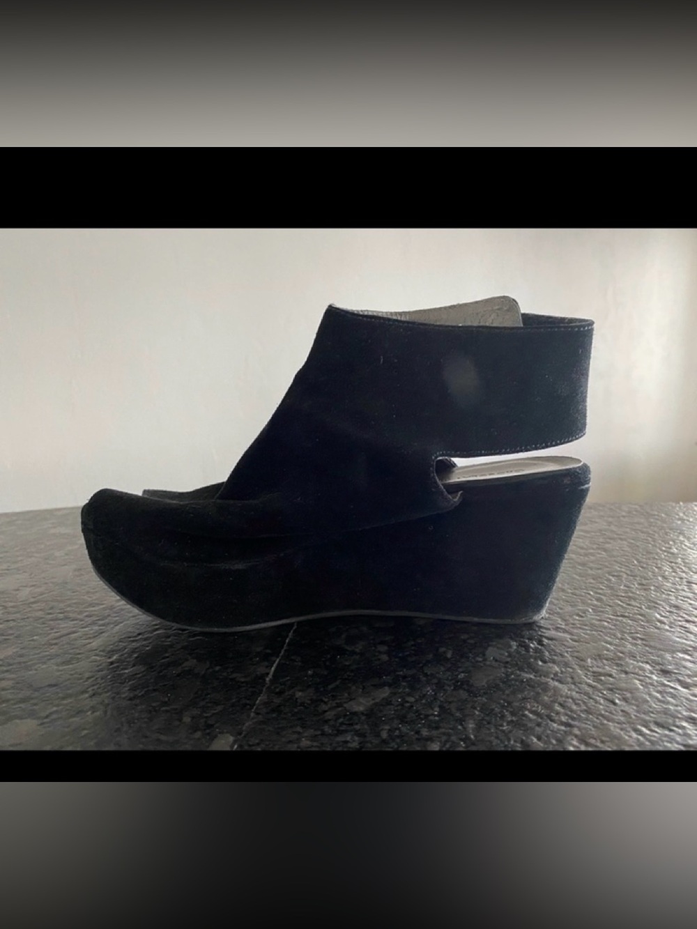 Chocolat Blu Black Suede Wedge in Size 8.5